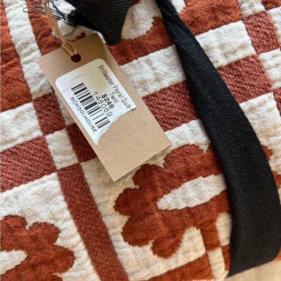 Schoolhouse Stillwater Floral Quilt, Twin, NWT - Picture 3 of 6